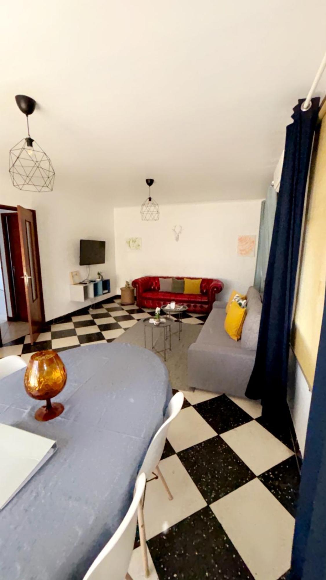 L'olivier Apartment *